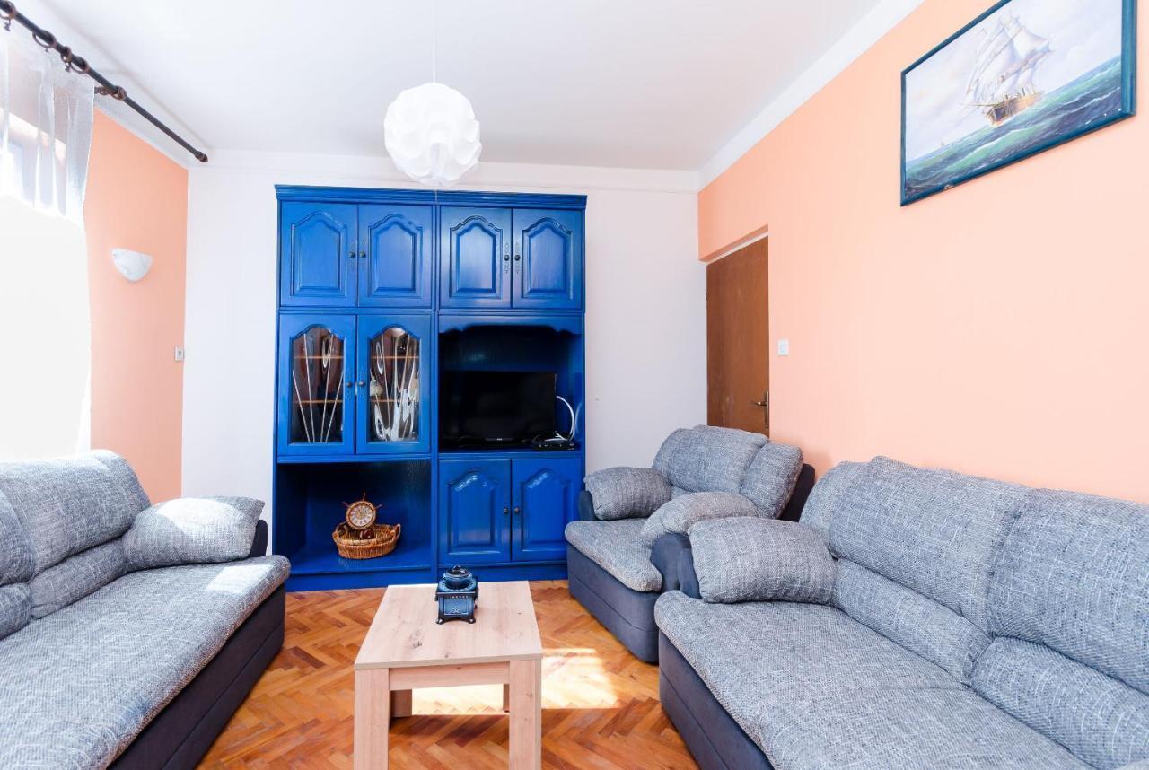 Apartments Vesna Kampor 外观 照片
